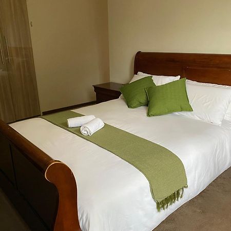 Bridgelamour Guest House1 Hartbeespoort Exterior foto